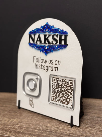 Social media signs